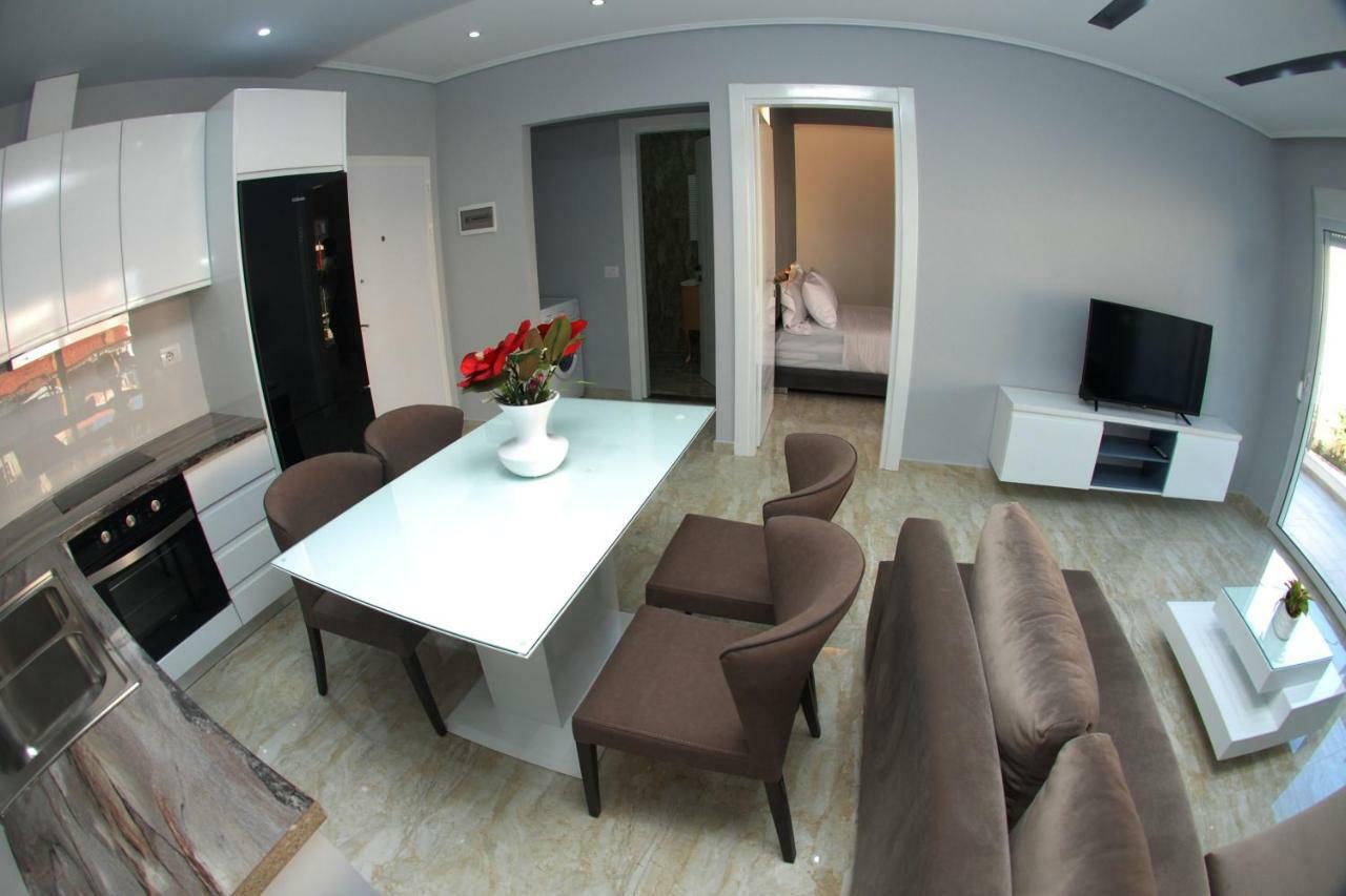 Oceanic Luxury Apartments Саранда Экстерьер фото