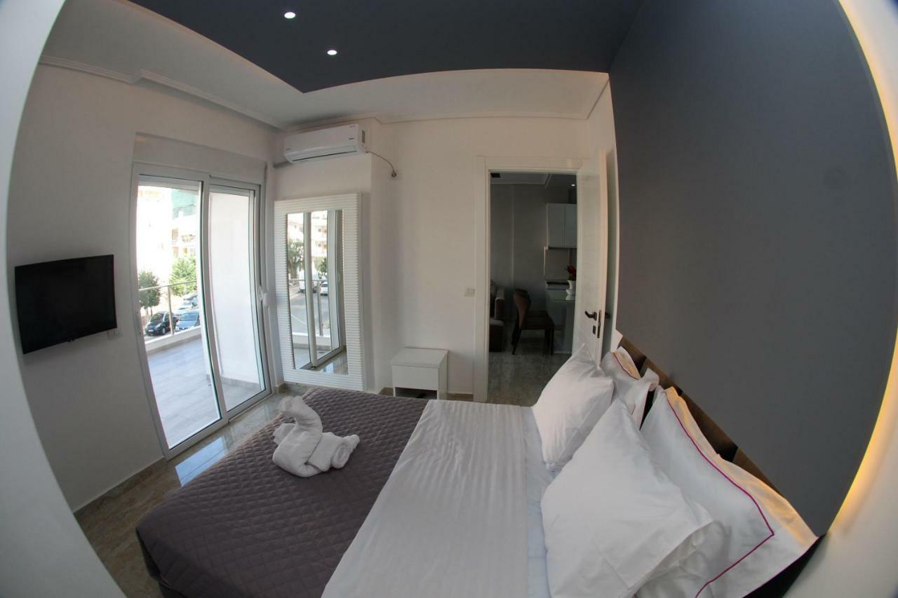 Oceanic Luxury Apartments Саранда Экстерьер фото